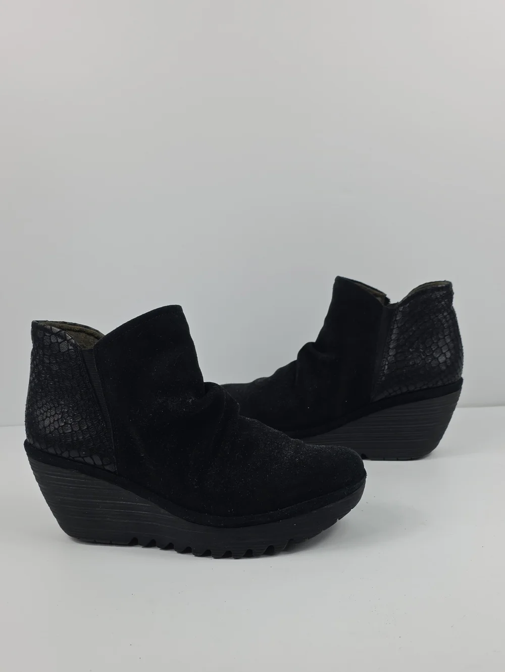 Fly‎ London Yamy Black Suede Wedge Women's Ankle Boots Size EU 40- US 9